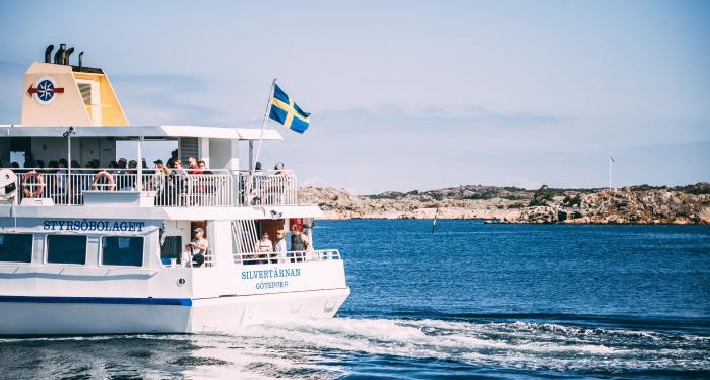 A ferry to the Islands